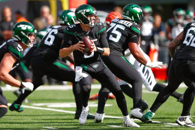 Mike White rallies Jets past Joe Burrow, Bengals 34-31 South & Southeast  News - Bally Sports