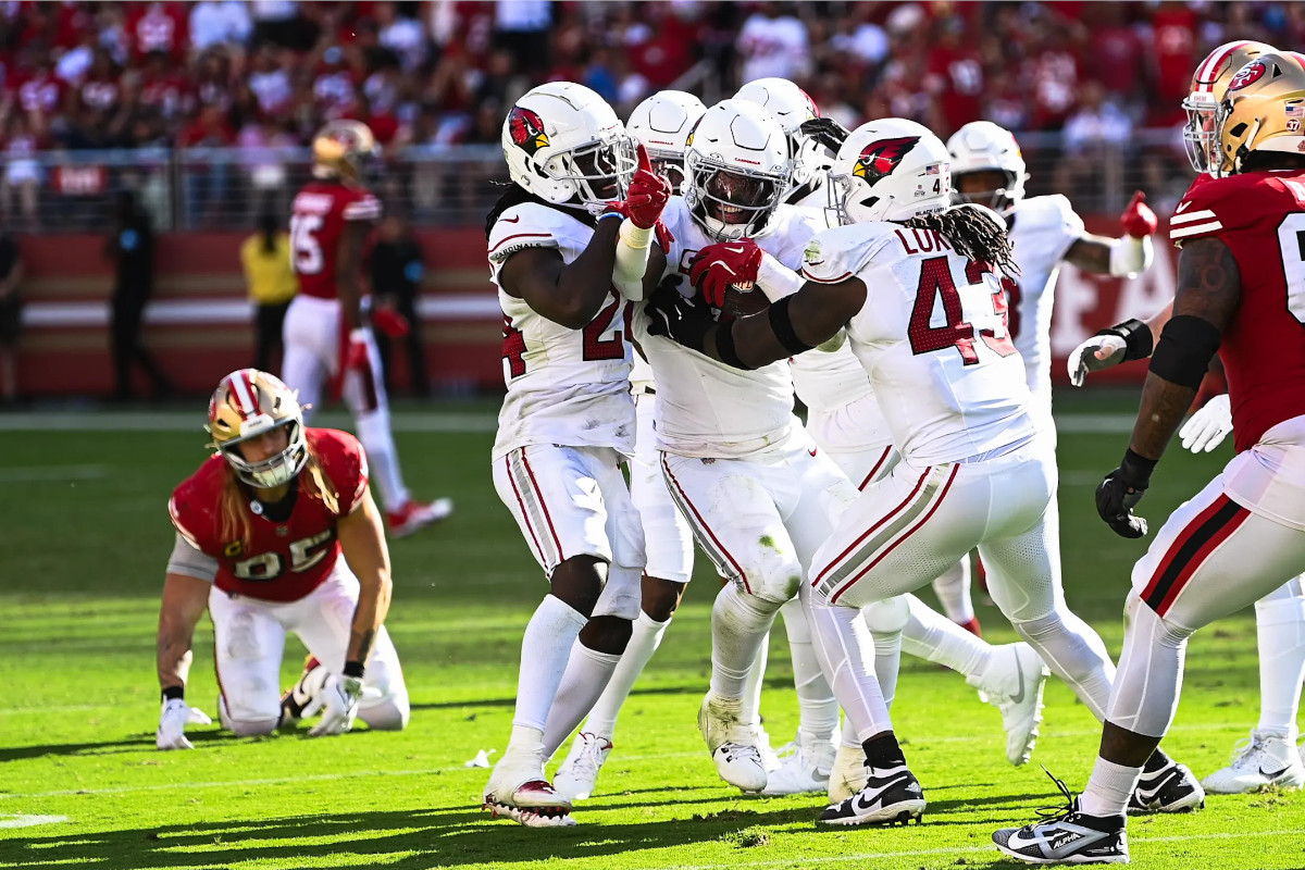 Cardinals défense contre San Fancisco 49ers