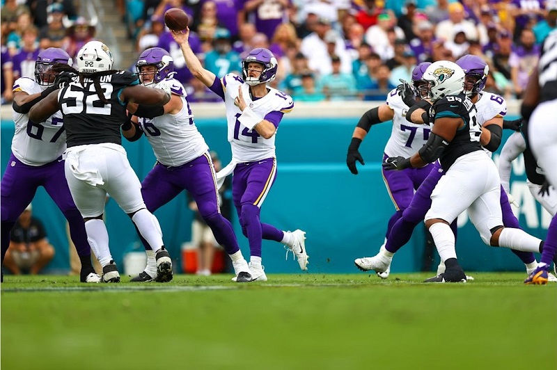 https://touchdownactu.com/wp-content/uploads/2024/11/sam.darnold.minnesota.vikings.jacksonville.jaguars.10.11.2024.jpg