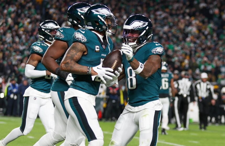 https://touchdownactu.com/wp-content/uploads/2024/12/Eagles-151224-860x560.jpg