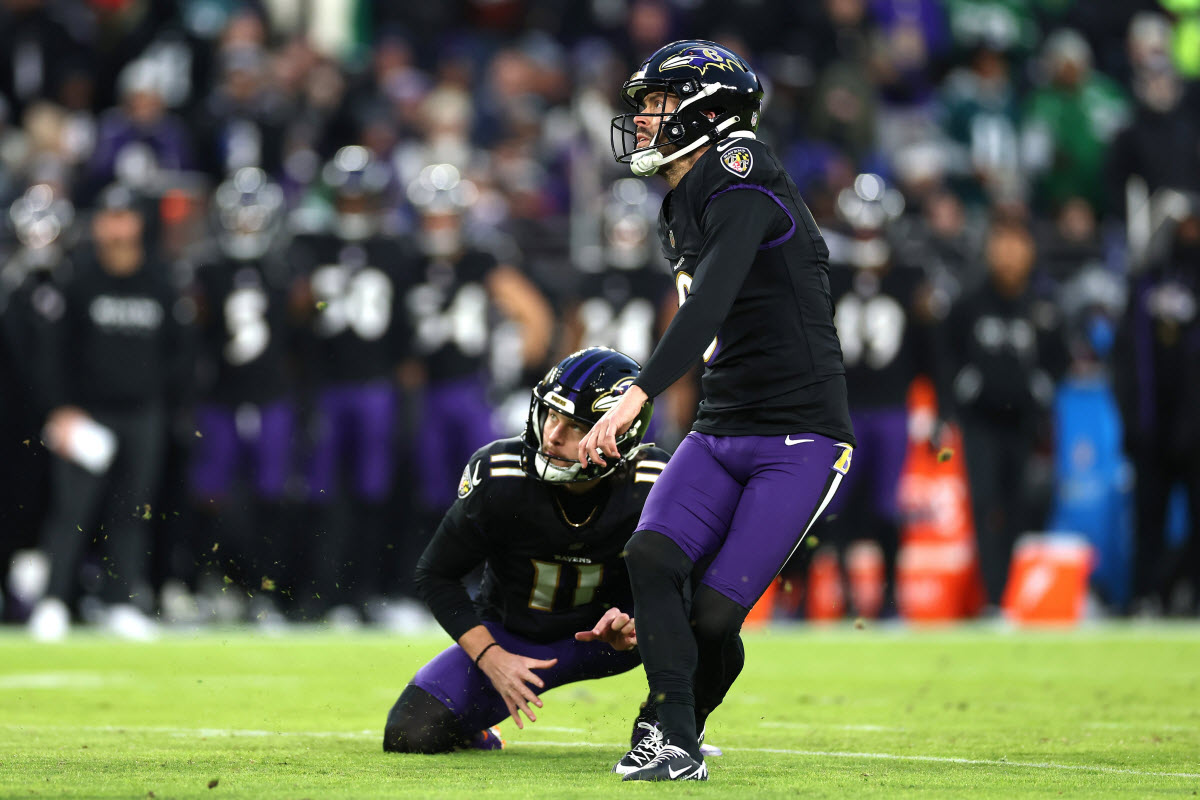 Justin Tucker’s Missed Kicks Doom Ravens, Eagles Soar to 10th Win