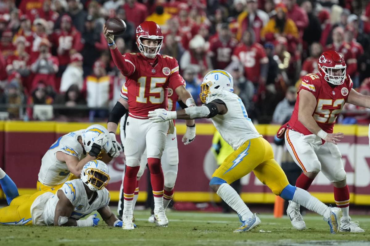 Patrick Mahomes Chiefs Chargers